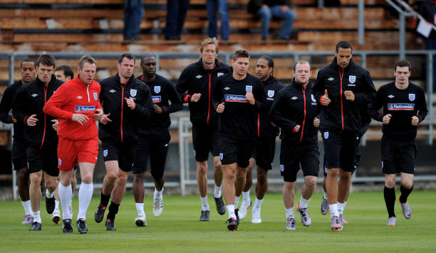 选手自行退 选手自行退