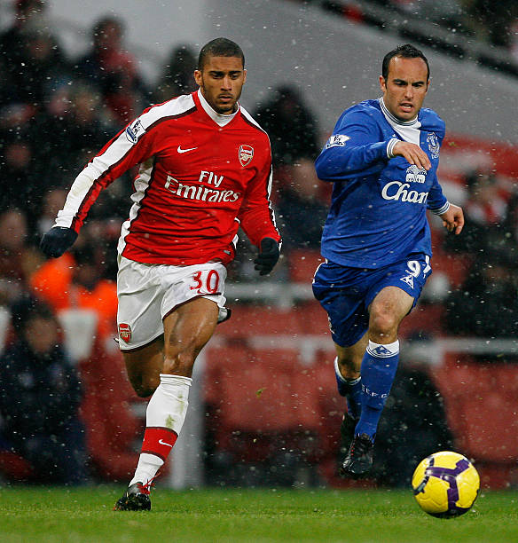 又要面对英 又要面对英