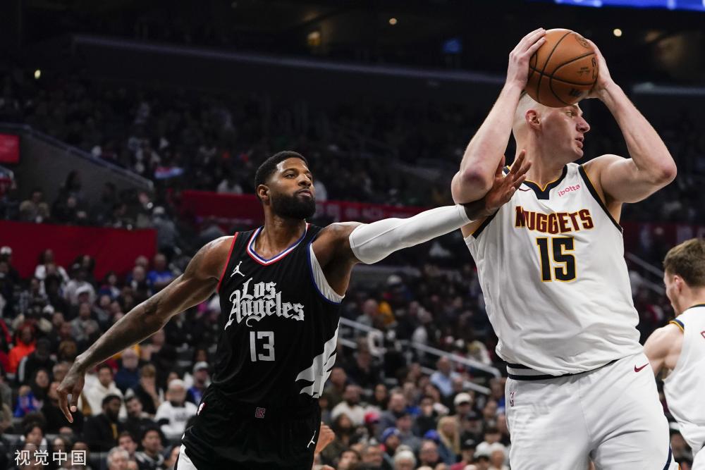 场内表现还 场内表现还